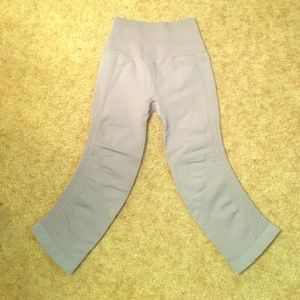 LuLuLemon Flow and Go Cropped Leggings