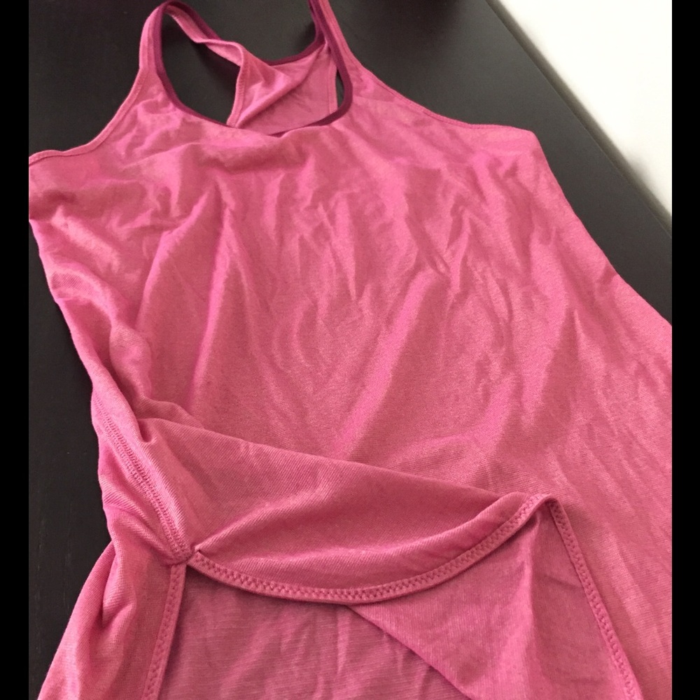 Lululemon tank