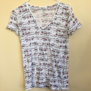 🌸Urban outfitters v neck tee🌸