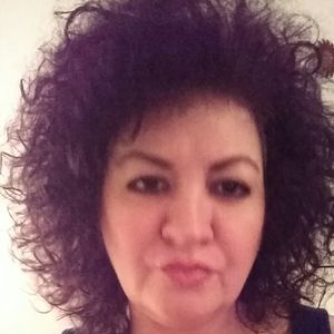 Meet your Posher, Caroline