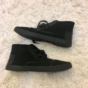 TOMS HIGH TOP SNEAKERS