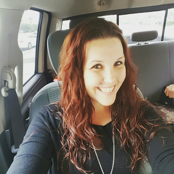 Meet your Posher, Amy and my big beautiful family - Picture 2 of 6