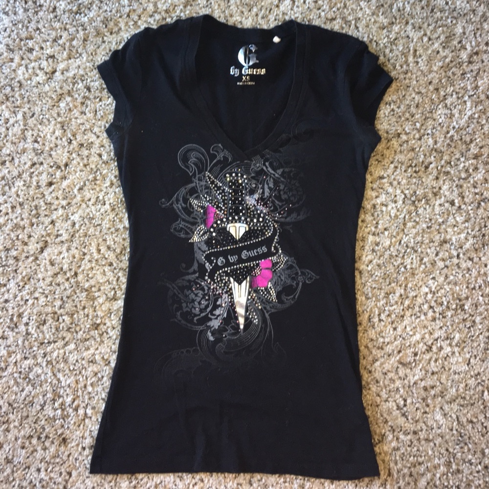 Bedazzled G by Guess t shirt!