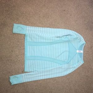 Iviva teal shirt