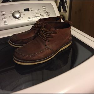 Kenneth Cole chukkas