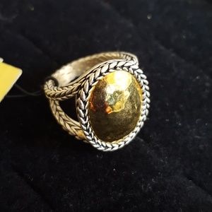 Trendsetter ring