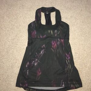 Size 4 floral lululemon top