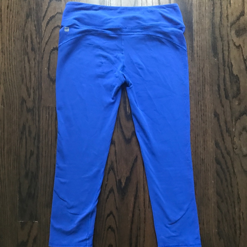 Fabletics Salar Crop