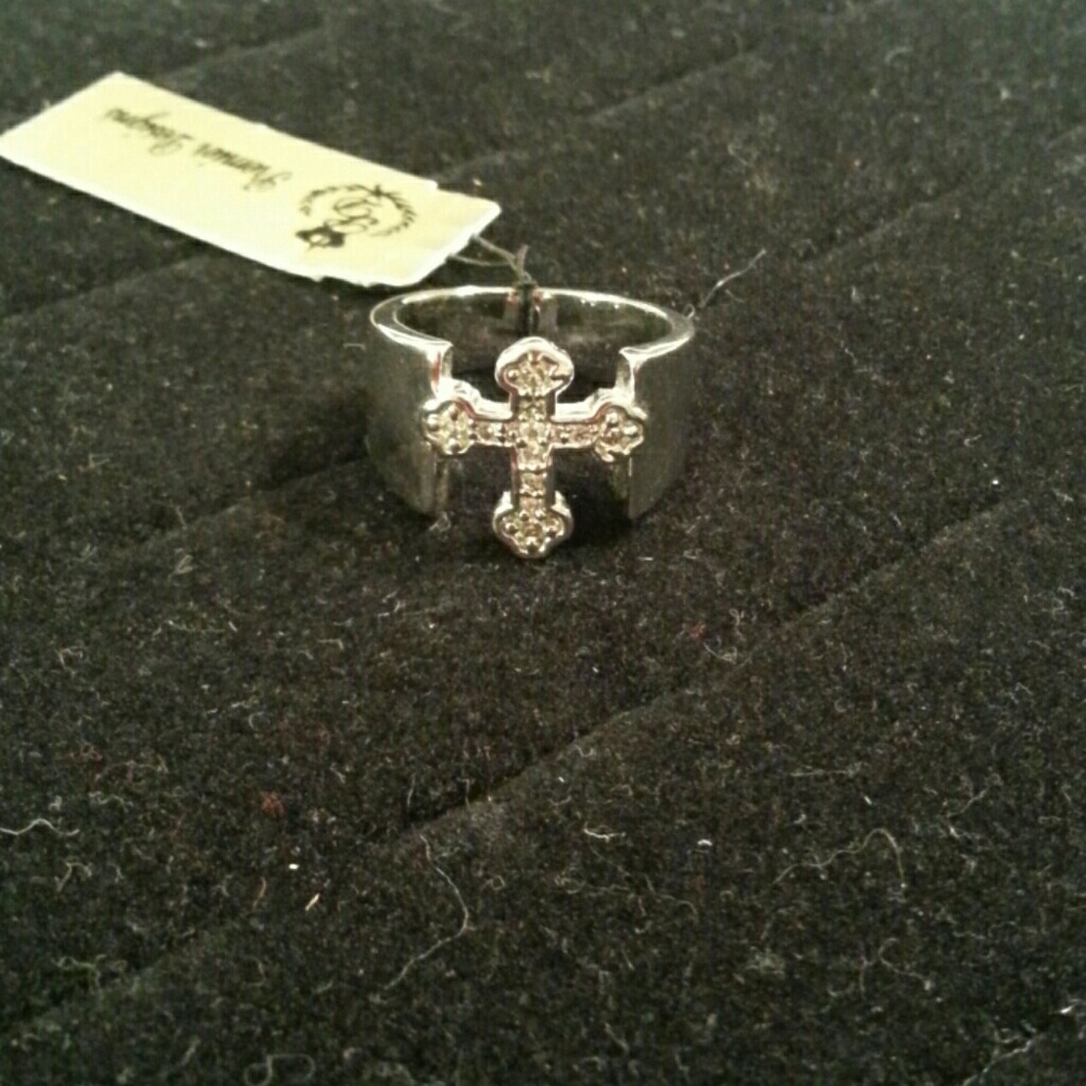 Devotion silver ring