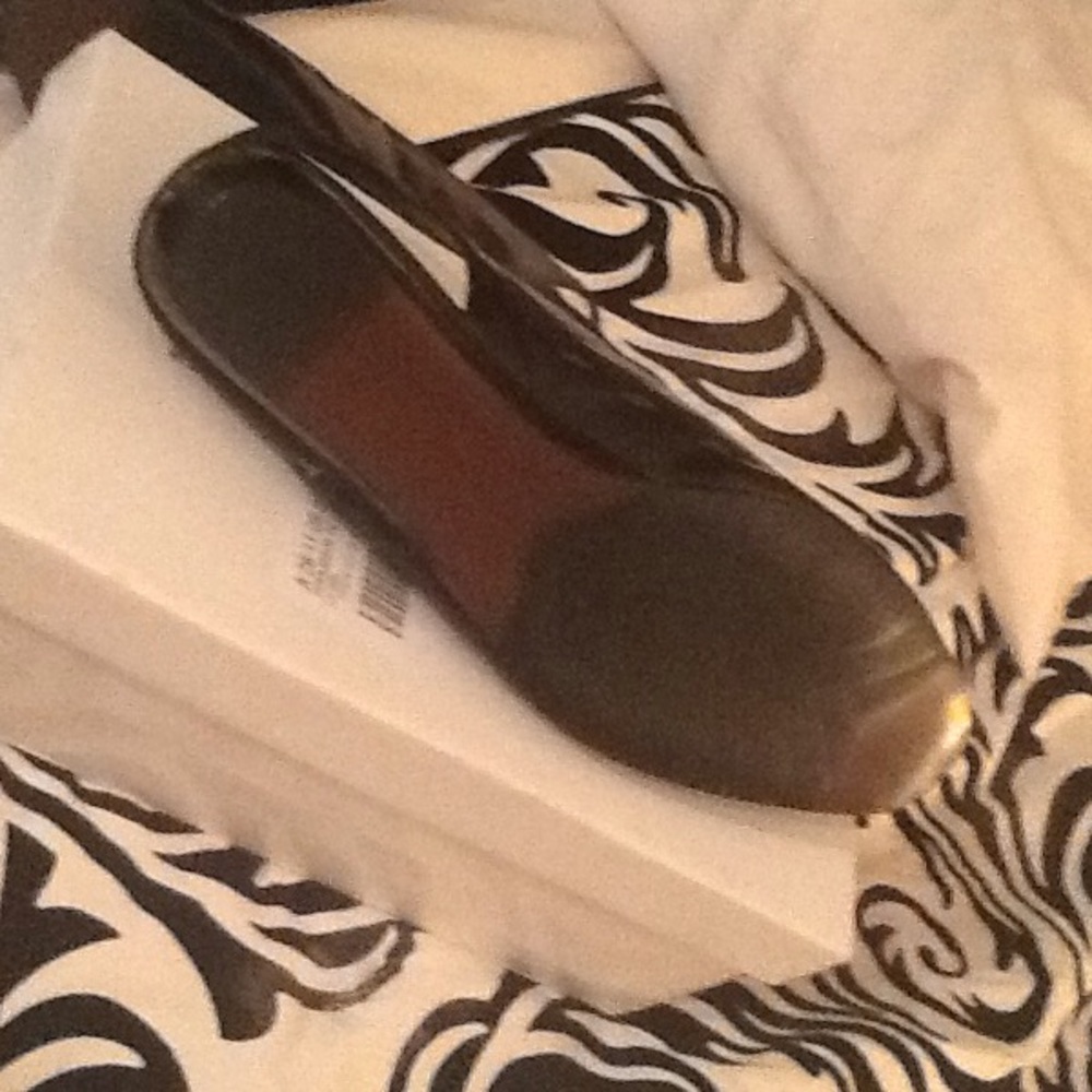 Shoes - Picture 3 of 5