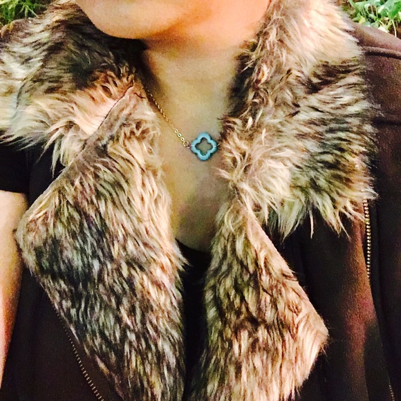 Turquoise Clover choker necklace - Picture 4 of 4