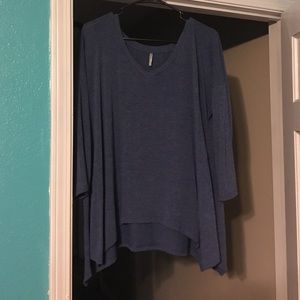 Soft quarter sleeve shirt.