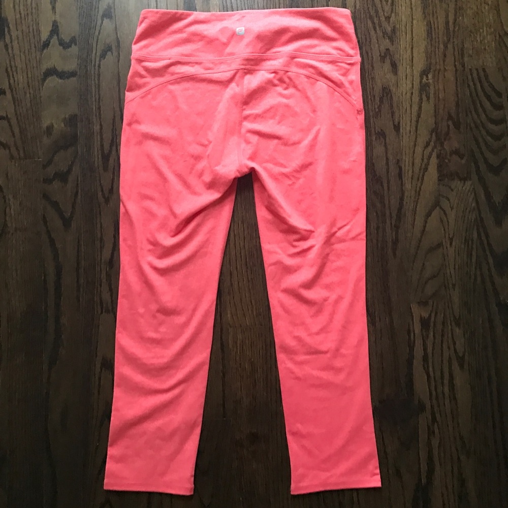 Fabletics Salar Crop in Coral