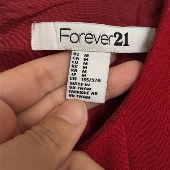 ❎Red midi gold button dress - Picture 3 of 5