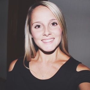 Meet your Posher, Leslie