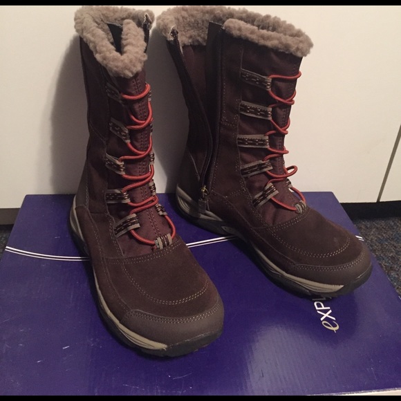 Easy Spirit Boots - Picture 1 of 5