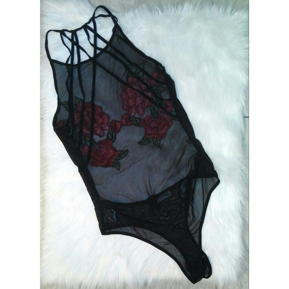 š„Saleš„Rose Bodysuit - Picture 2 of 3