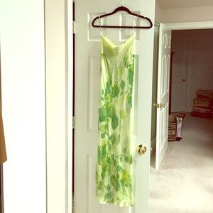 Elegant prom or night out dress