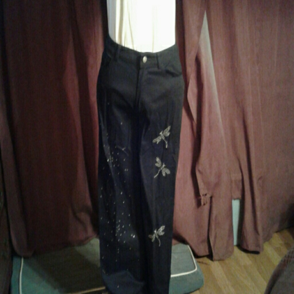 Eminent Pants. 💥✴