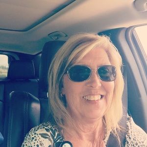 Meet your Posher, Cindy
