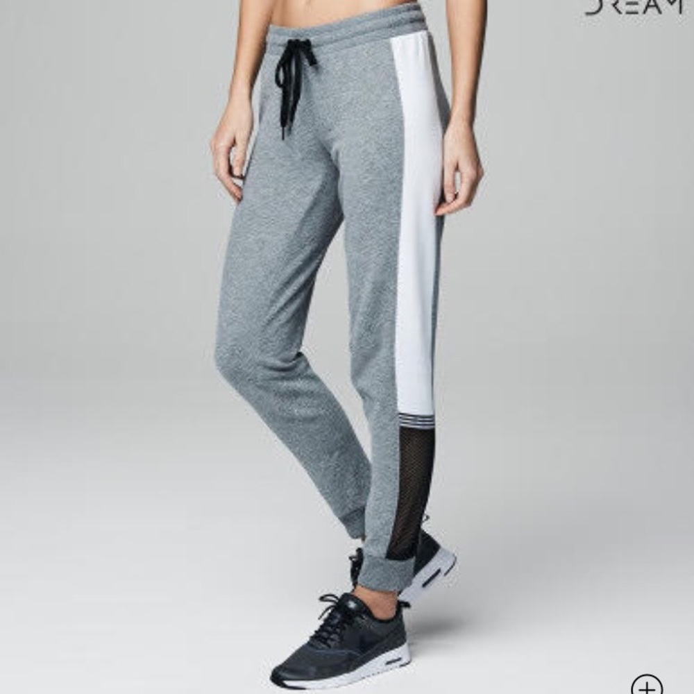 Aeropostale joggers