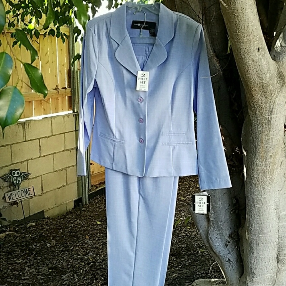 **SOLD**     Ladies Light Blue Suit - NWT