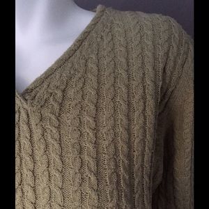 Talbots classic casual v-neck cableknit sweater