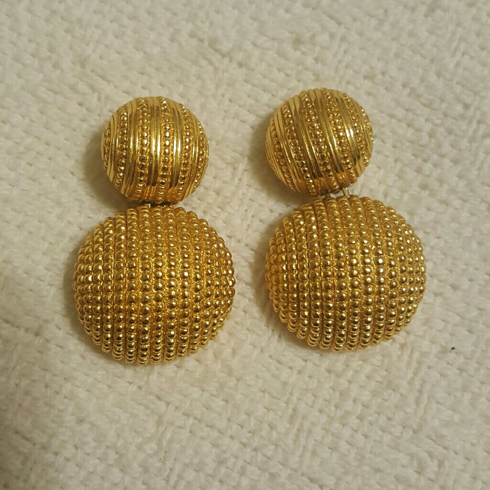 Authentic Dior earing