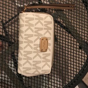 Michael Kors wristlet wallet