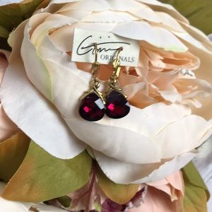 Reddish purple sparkle boutique earrings