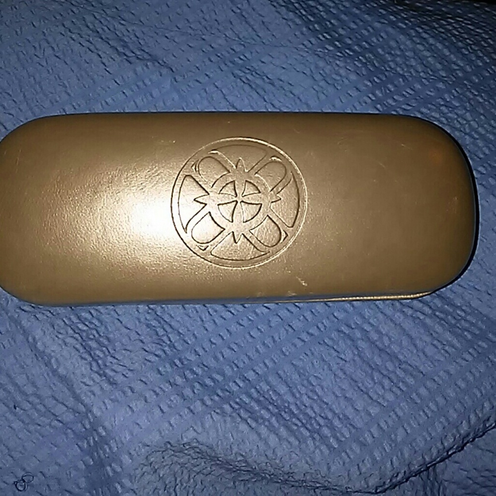 Nicole Miller gold glasses case