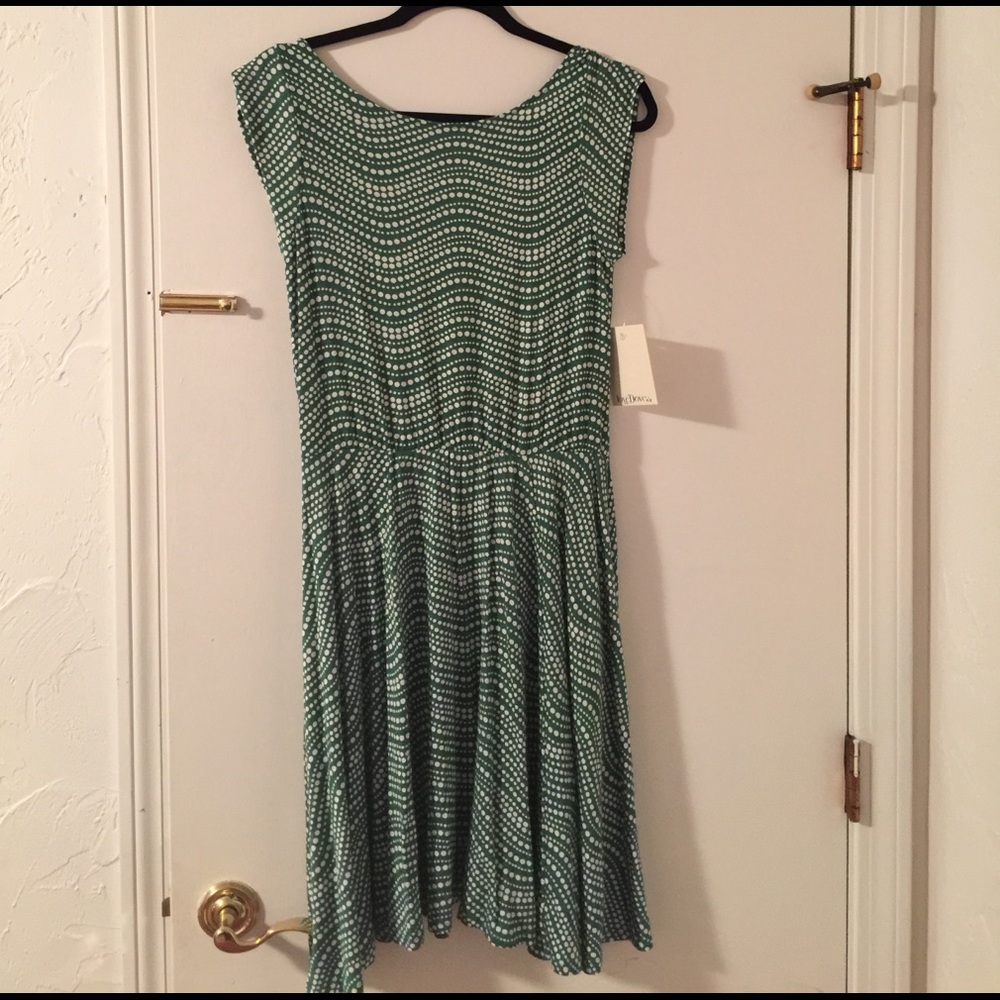 LastChance Green & White Polka Dot Open Back Dress