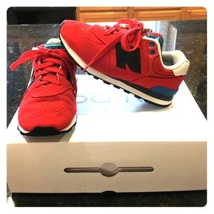 New Balance Red Kids Size 1