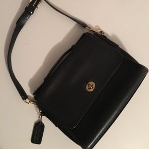 Vintage Coach cross body purse