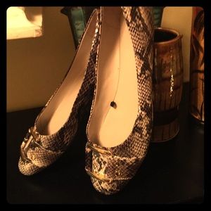 Banana Republic flats