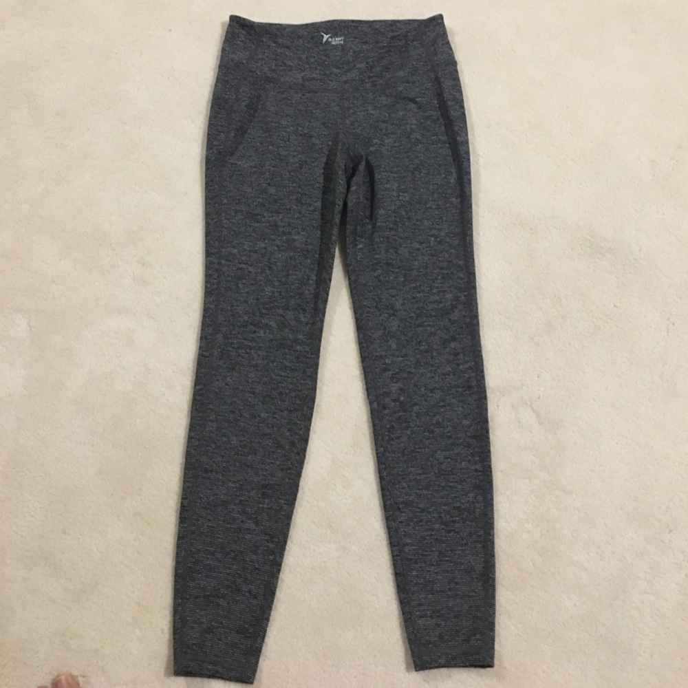 Old Navy Active workout pants Size L