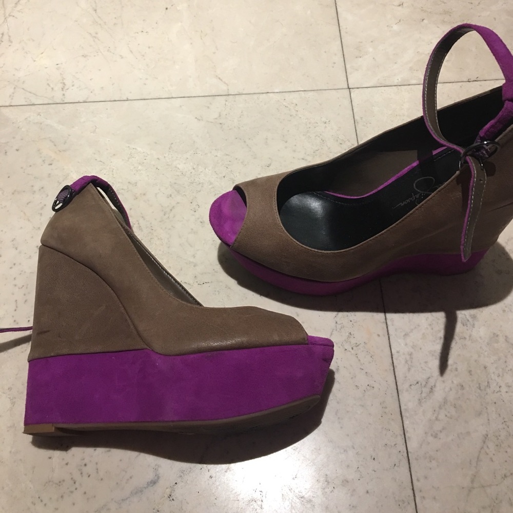 Heels - Picture 2 of 4