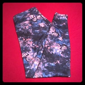 Lululemon size 10 wonder under leggings