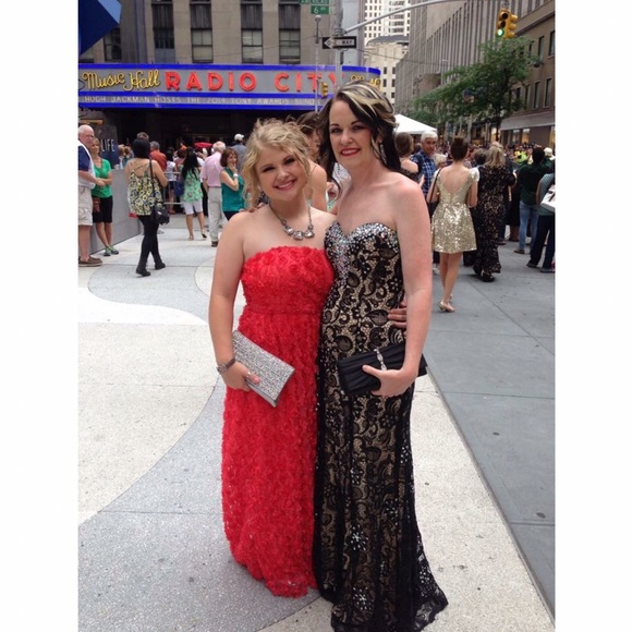 Prom/homecoming Black lace sequin evening dress - Picture 3 of 3