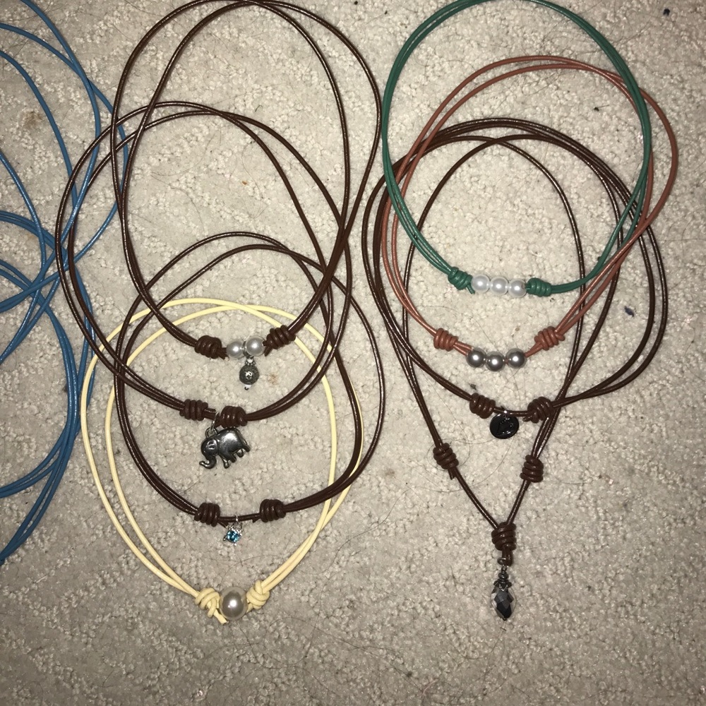 Chokers - Picture 4 of 4