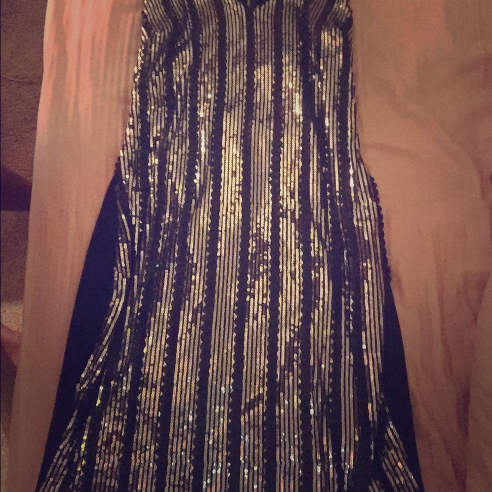 EVENING DRESS - Picture 2 of 2