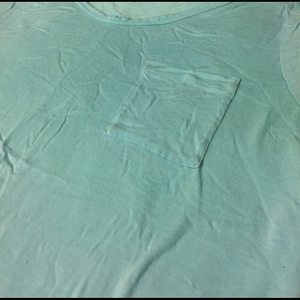 Light old navy tee - Picture 2 of 3