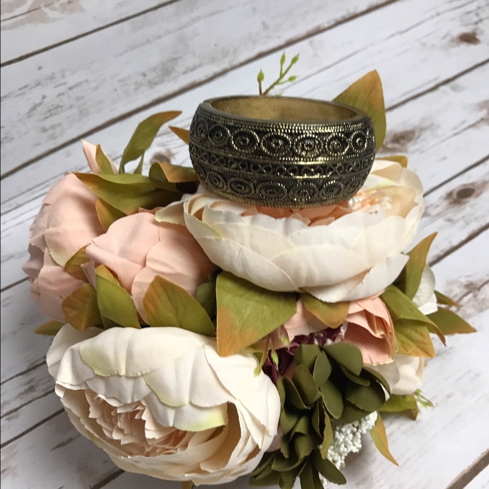 Antique looking gold cuff bracelet