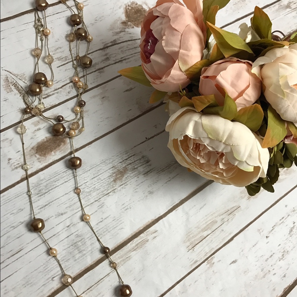 Cream gold and bronze necklace