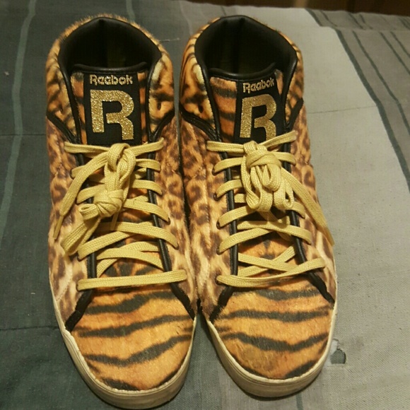 Reebok - Picture 2 of 3