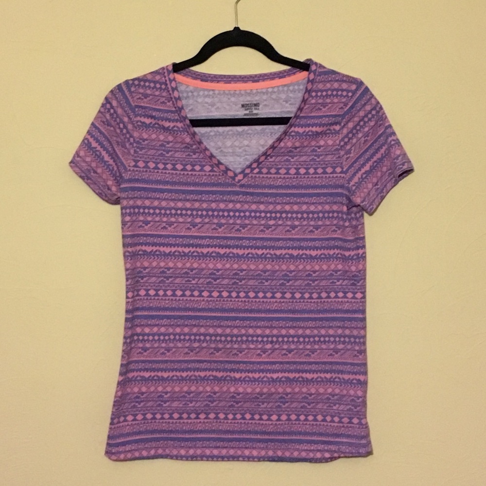 MOSSIMO Aztec v-neck tee