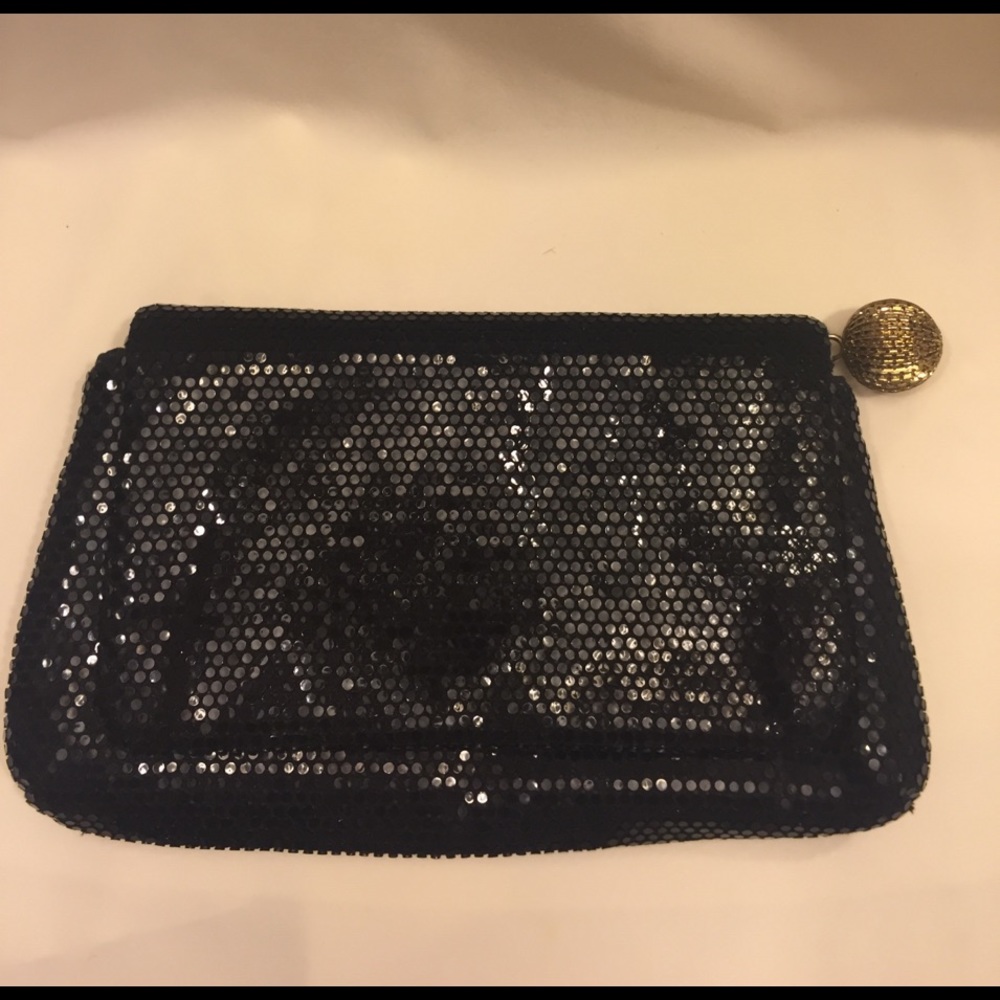 Vintage Lumered black sequined clutch👛