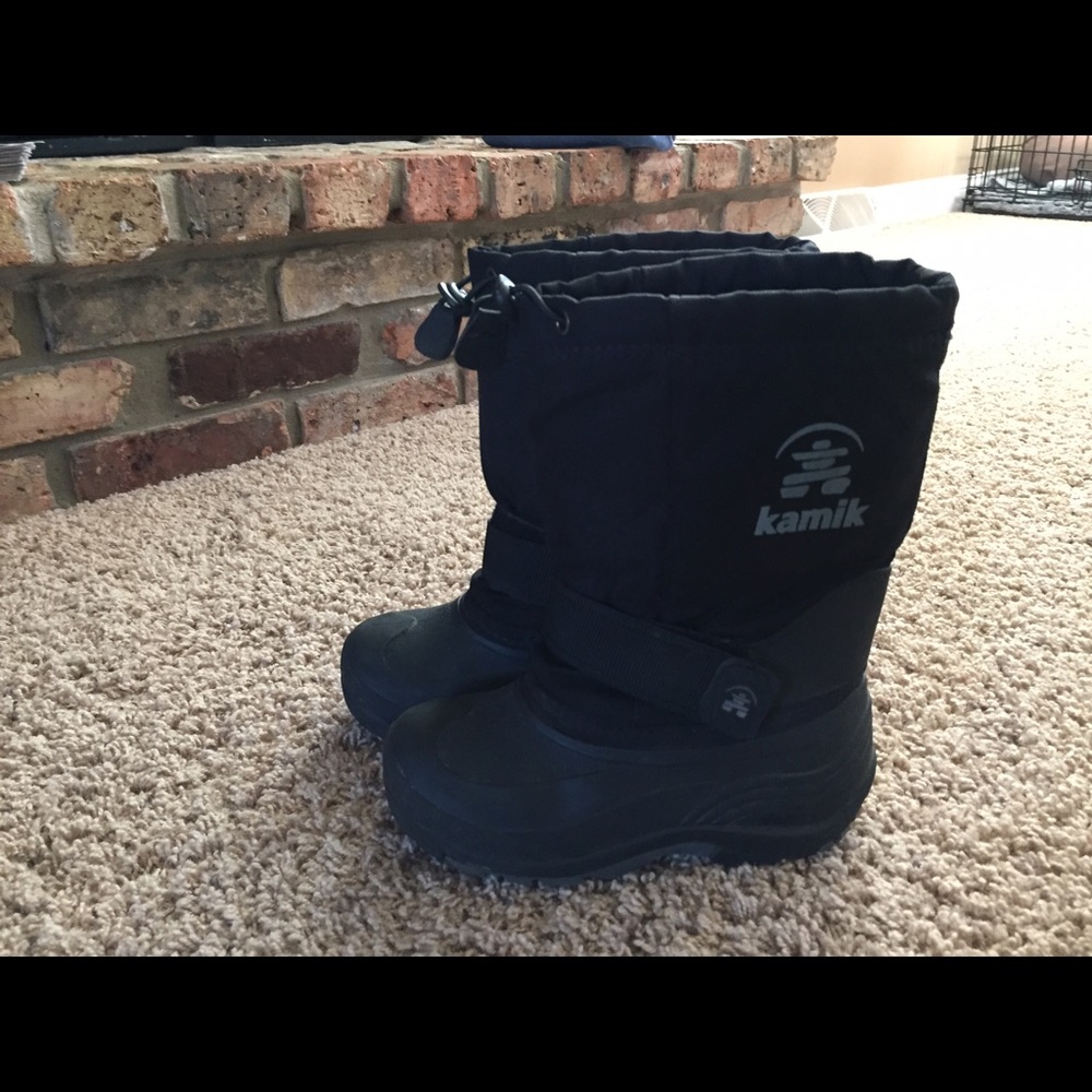Children's winter boots by Kamik