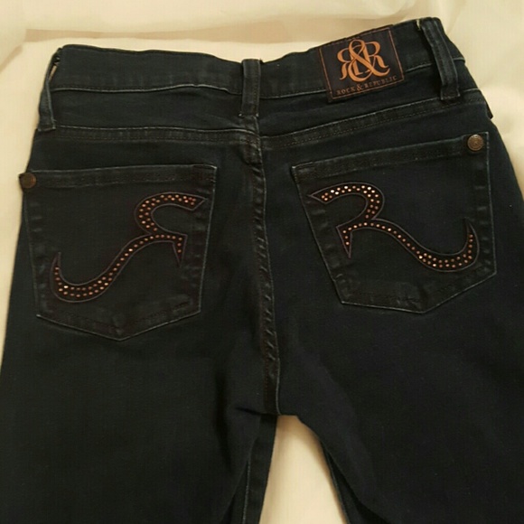 Rock & Republic soft dark Jeans size 2 - Picture 3 of 8