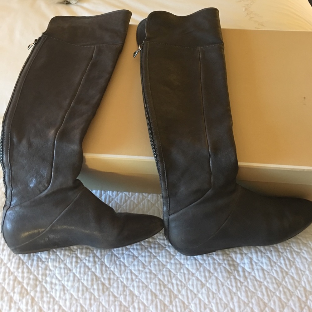 BCBG Boots